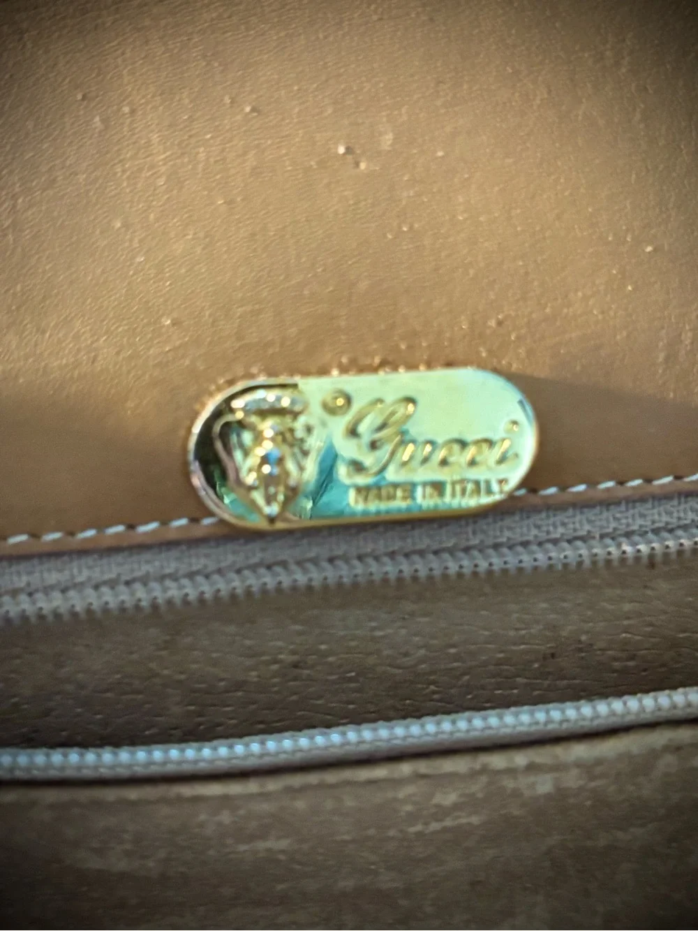 AUTHENTIC GUCCI-THE WOMAN WHO KNOWS-RARE MICRO GG ENVELOPE SHOULDER BAG - Picture 7 of 7